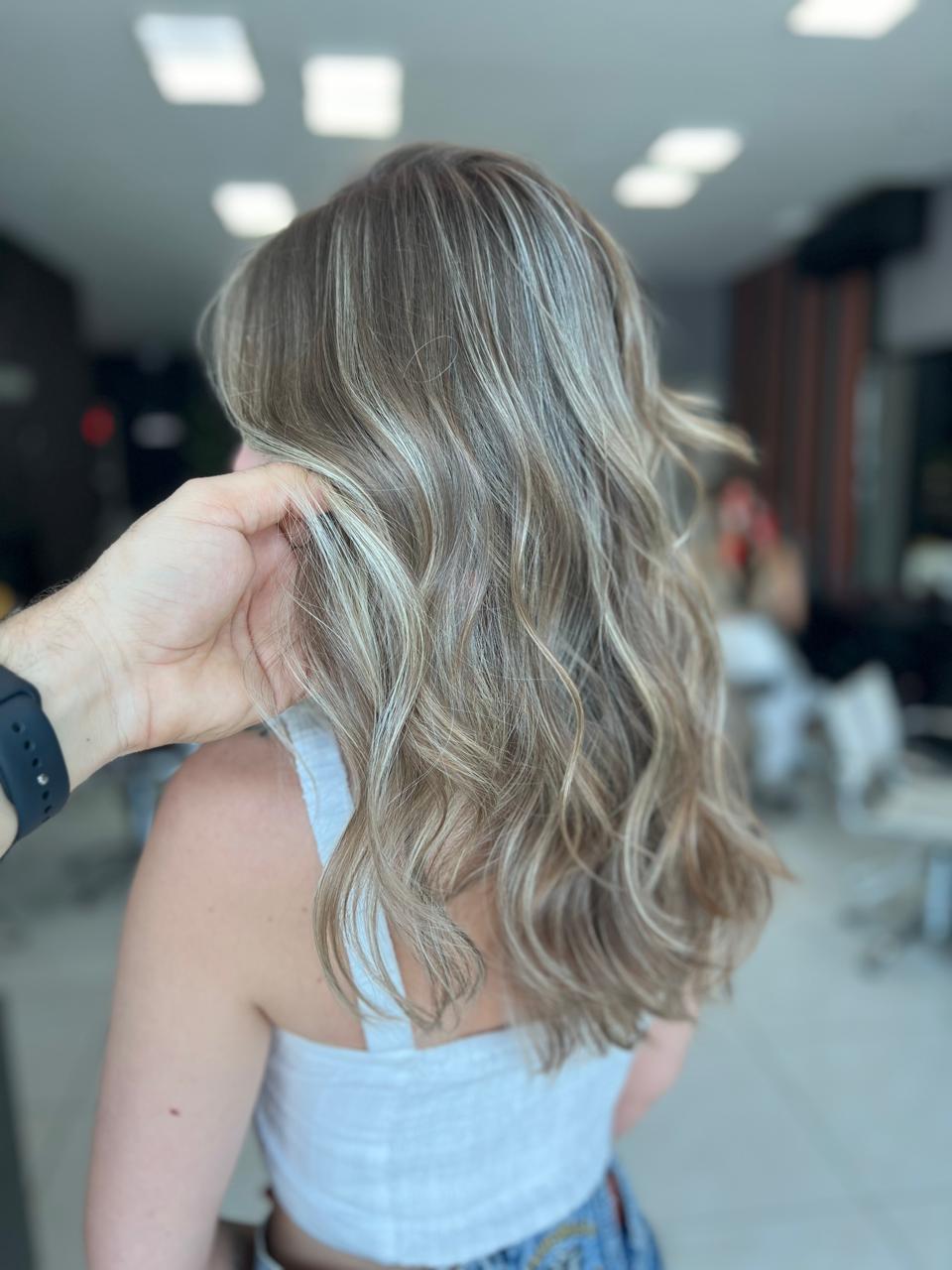 mechas-especialista-em-loiros.jpg